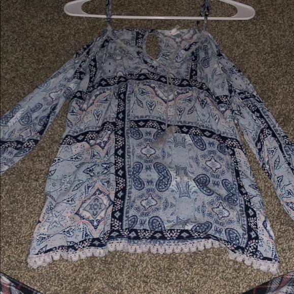 Tops - Aeropostale Blouse